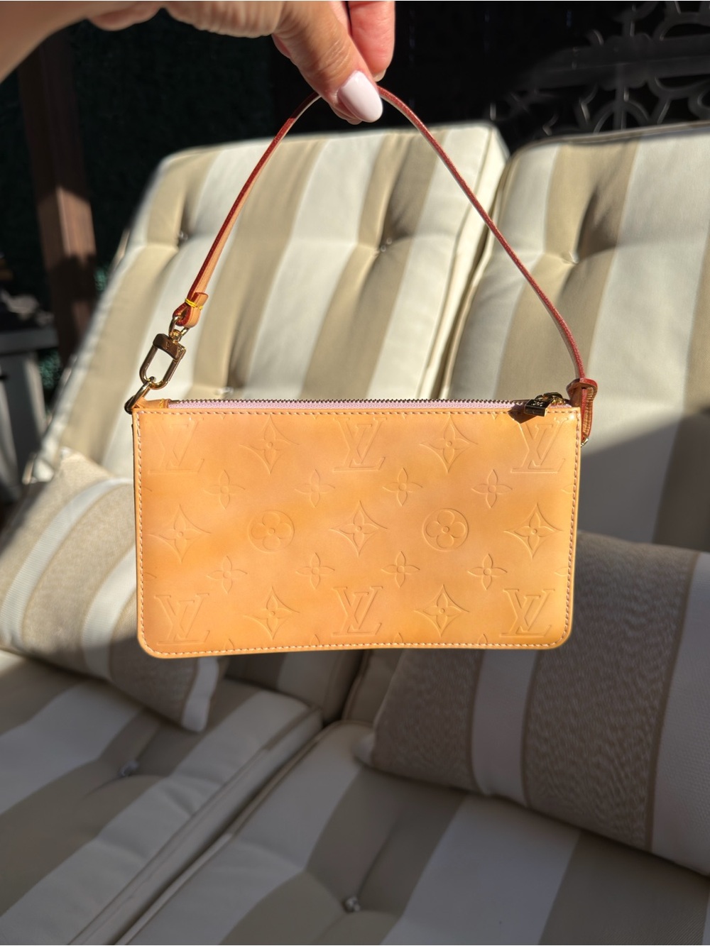 Louis Vuitton Vernis Lexington Pochette Pink Yellow Patent Monogram Shoulder Bag - Picture 7 of 10